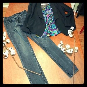 Great 3 piece Outfit! AE Jeggings